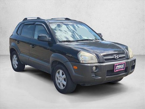 Used 2005 Hyundai Tucson GLS AWD/4WD image 3