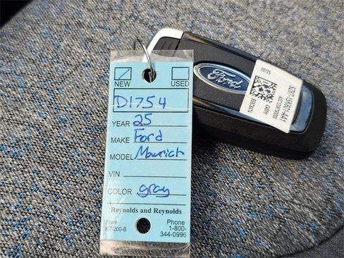 New 2025 Ford Maverick XLT w/ XLT Luxury Package image 31