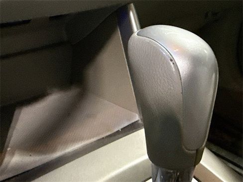 Used 2010 Subaru Forester 2.5X Limited image 17