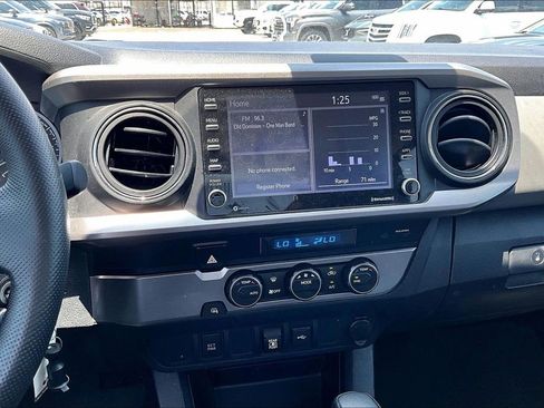 Used 2021 Toyota Tacoma SR5 RWD image 8
