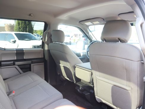 Used 2017 Ford F150 XLT AWD/4WD image 25