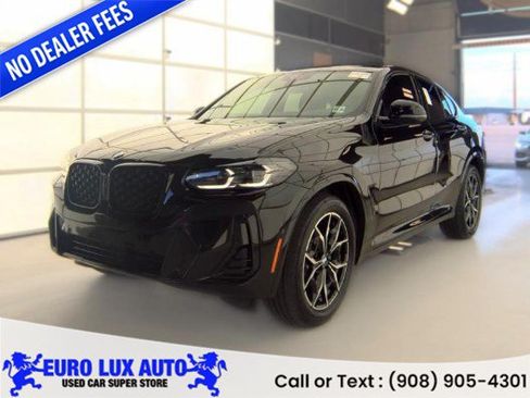 Used 2024 BMW X4 xDrive30i w/ Premium Package AWD/4WD image 1