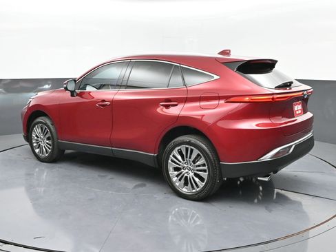 Certified 2024 Toyota Venza Limited image 24