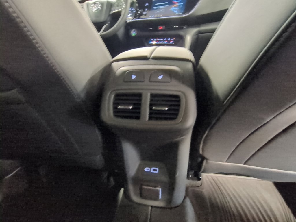 Used 2023 Buick Envision Avenir AWD/4WD image 27