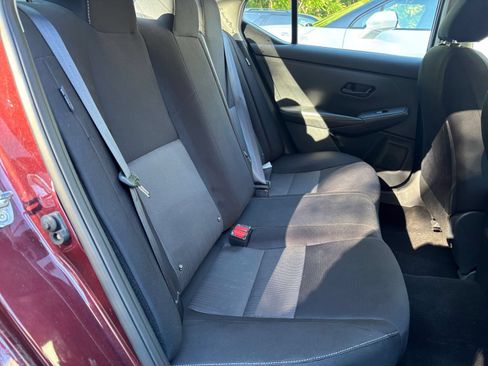 Used 2024 Nissan Sentra SV FWD image 38