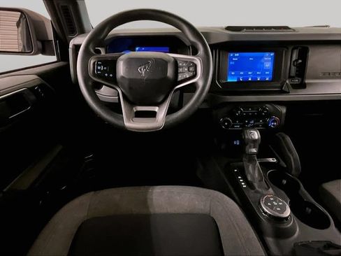 Used 2022 Ford Bronco 4-Door w/ Sasquatch Package AWD/4WD image 5