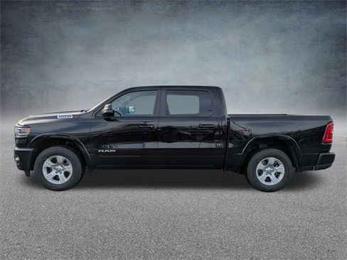 New 2026 RAM 1500 4x4 Crew Cab image 7
