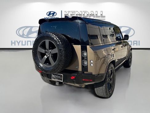 Used 2023 Land Rover Defender 110 X AWD/4WD image 6