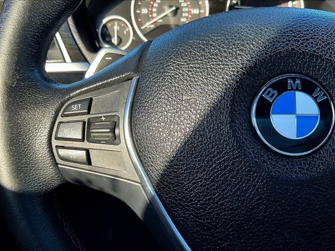 Used 2018 BMW 330i Sedan w/ Convenience Package image 19