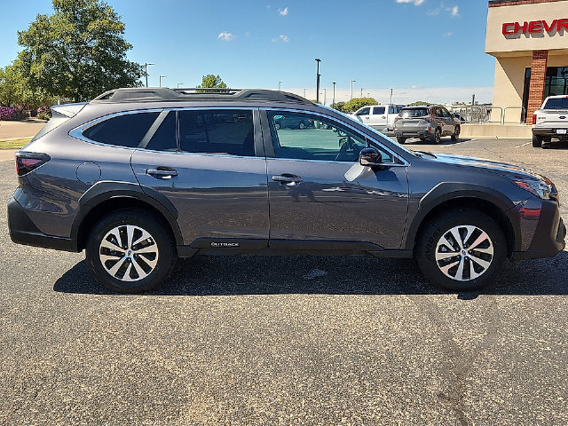 Certified 2025 Subaru Outback Premium AWD/4WD image 5