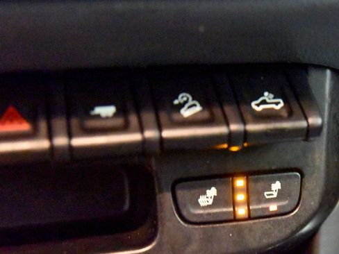 Used 2021 Chevrolet Colorado Z71 w/ Safety Package image 31