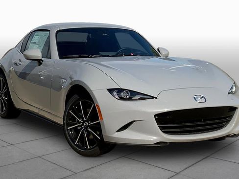 New 2026 MAZDA MX-5 Miata RF Grand Touring image 2
