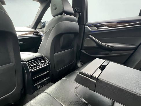 Used 2019 BMW 530i xDrive w/ Convenience Package image 16