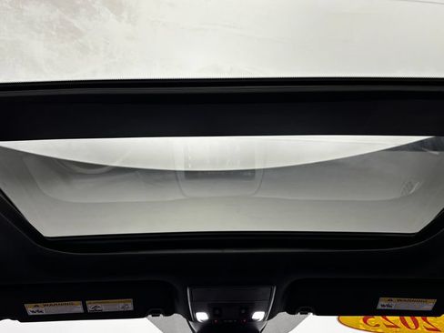 Used 2025 Honda Pilot Black Edition image 36