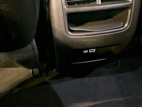 Used 2020 Cadillac XT5 Luxury image 33