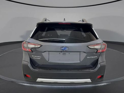 Certified 2025 Subaru Outback Limited image 4