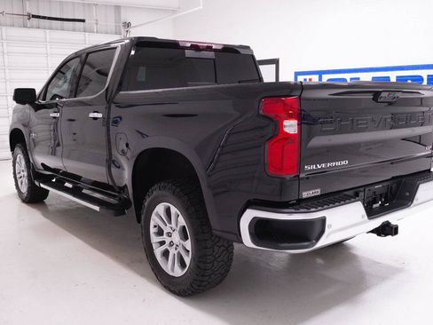 Used 2024 Chevrolet Silverado 1500 LTZ w/ Technology Package RWD image 33