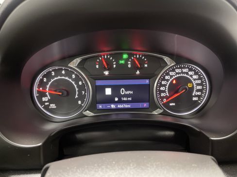 Used 2022 GMC Terrain SLE image 31