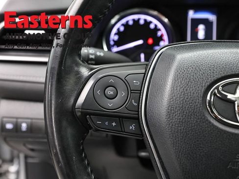 Used 2019 Toyota Camry SE FWD image 15