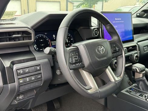 Certified 2025 Toyota 4Runner Limited AWD/4WD image 22