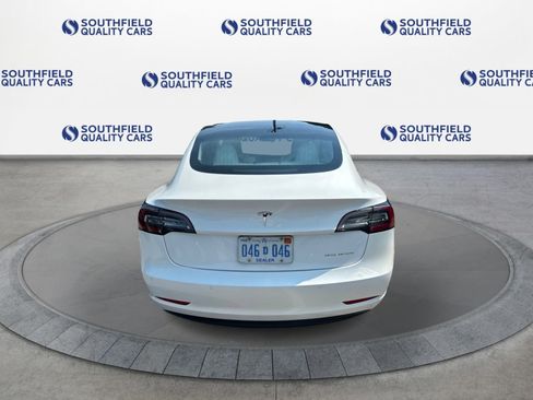 Used 2022 Tesla Model 3 Long Range AWD/4WD image 5