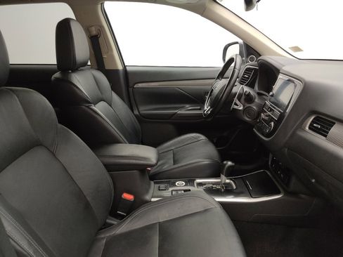 Used 2019 Mitsubishi Outlander GT image 21