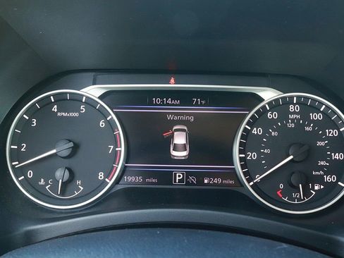 Used 2025 Nissan Sentra SV FWD image 15