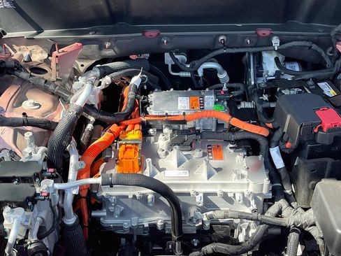 Used 2026 Cadillac Vistiq Sport w/ LPO, Floor Liner Package AWD/4WD image 33