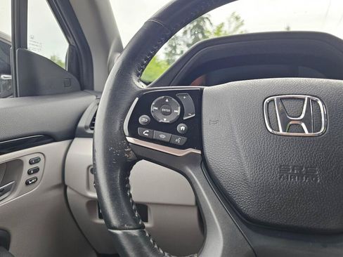 Used 2019 Honda Pilot Touring image 30