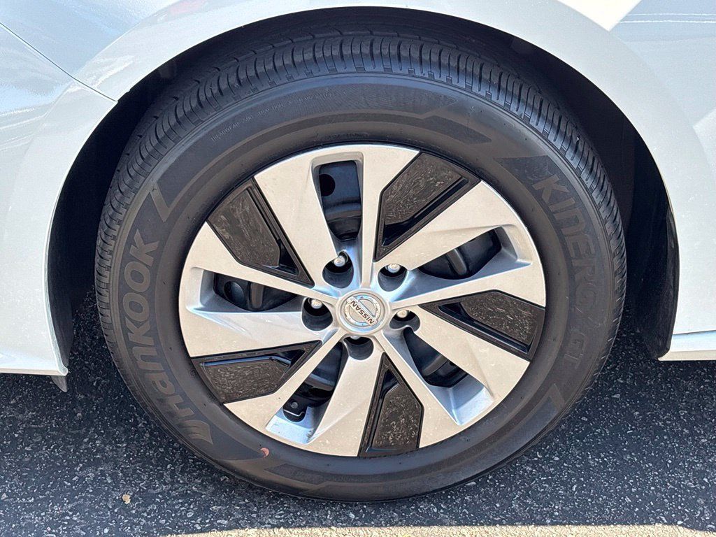 Certified 2021 Nissan Altima 2.5 S FWD image 31