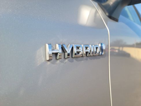 Used 2011 Toyota Prius Five image 19