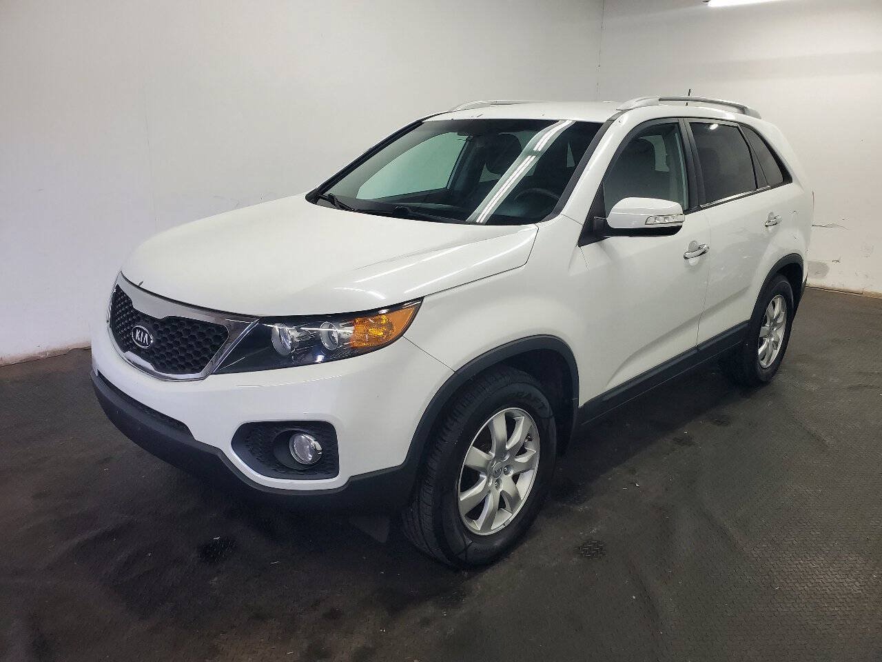 Used 2013 Kia Sorento LX w/ Convenience Pkg FWD image 1