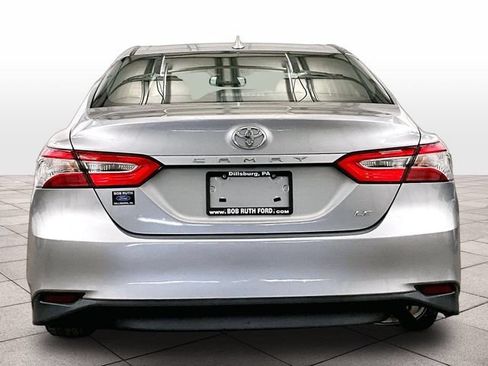 Used 2019 Toyota Camry LE w/ Convenience Package FWD image 4