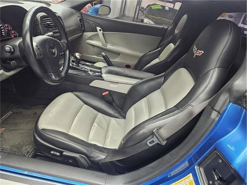 Used 2010 Chevrolet Corvette Grand Sport w/ Preferred Equipment Group image 11