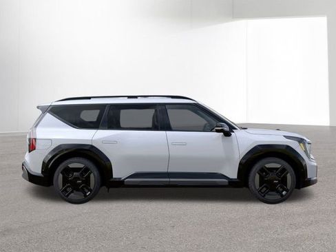 New 2026 Kia EV9 GT-Line image 8