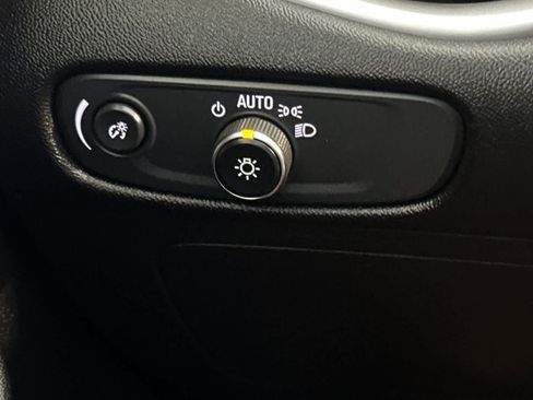 Used 2024 Chevrolet Malibu LT FWD image 32