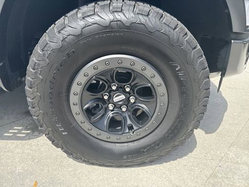 Used 2023 Ford F150 Raptor w/ Raptor Carbon Fiber Package image 11