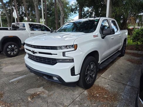 Used 2021 Chevrolet Silverado 1500 RST AWD/4WD image 3