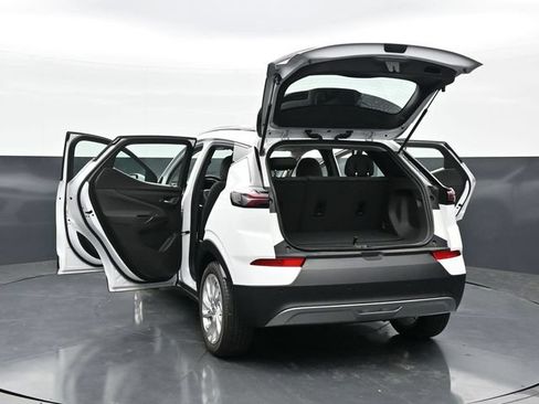 Used 2023 Chevrolet Bolt EUV LT w/ Driver Confidence Package FWD image 43