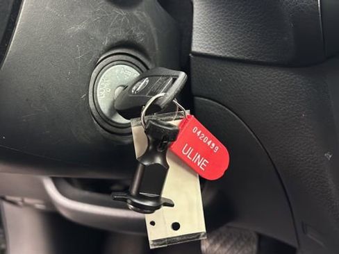 Used 2016 Nissan Sentra S image 28