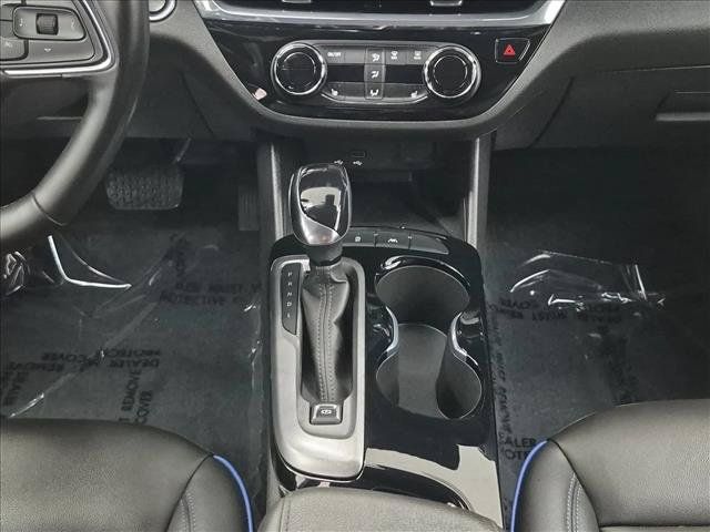 Used 2024 Buick Envista Sport Touring w/ Convenience I Package FWD image 12