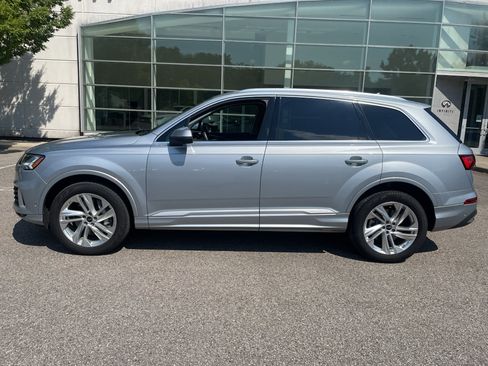 Used 2023 Audi Q7 3.0T Premium Plus w/ Premium Plus Package AWD/4WD image 5