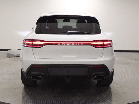 Certified 2022 Porsche Macan AWD/4WD image 6
