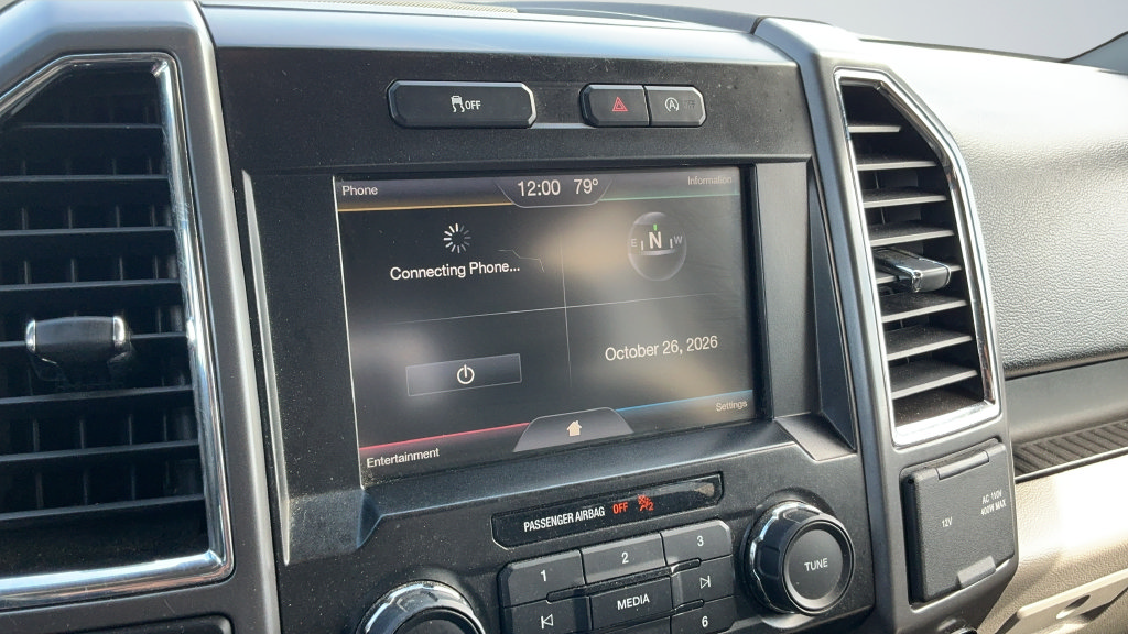 Used 2015 Ford F150 XLT w/ Equipment Group 302A Luxury RWD image 11