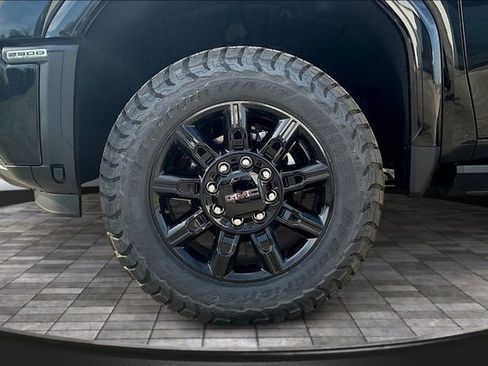 New 2026 GMC Sierra 2500 AT4 w/ AT4 Premium Plus Package image 14