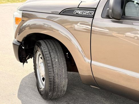 Used 2016 Ford F350 2WD Regular Cab Super Duty image 7