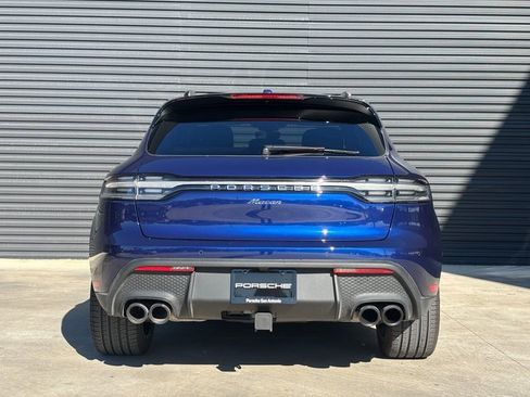 Certified 2025 Porsche Macan image 6