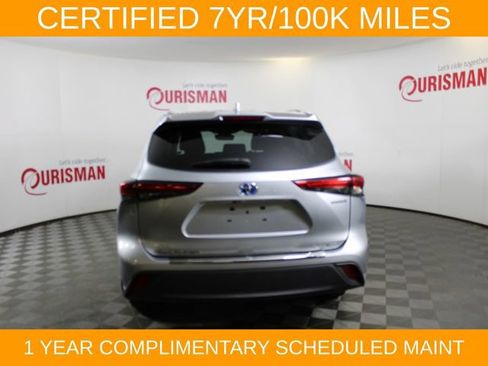 Used 2022 Toyota Highlander XLE AWD/4WD image 8