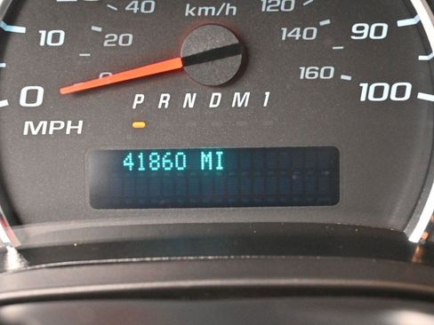 Used 2022 Chevrolet Express 2500 w/ Driver Convenience Package image 19