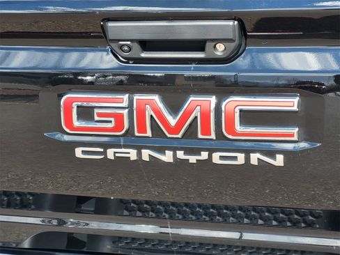 Used 2025 GMC Canyon AT4 w/ AT4X Package image 11